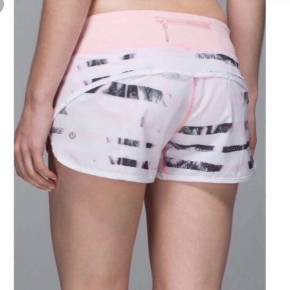 Lululemon Speed Up Low-Rise Lined Short Size 6 White Light Pink Palm Trees